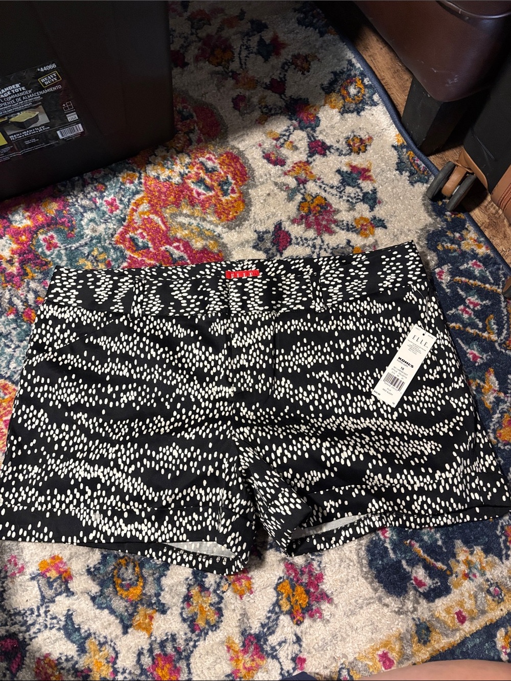Elle Black & White Dot Pattern Shorts